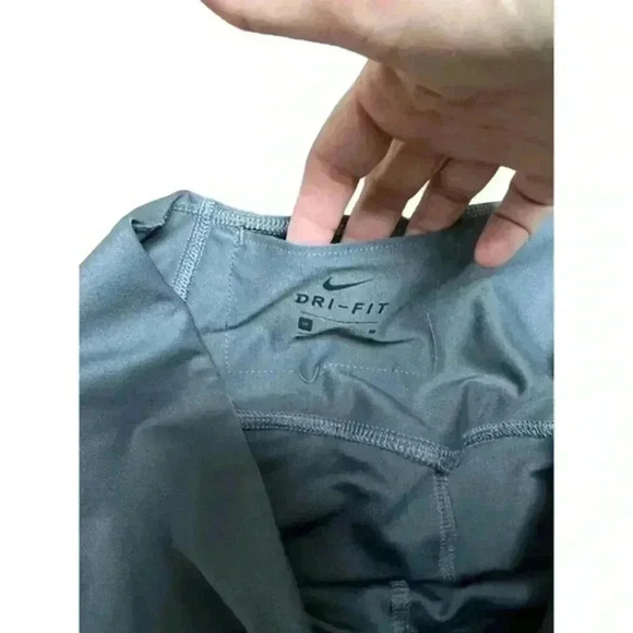 Nike Women's Power Victory Training Crop Leggings - Picture 5 of 9